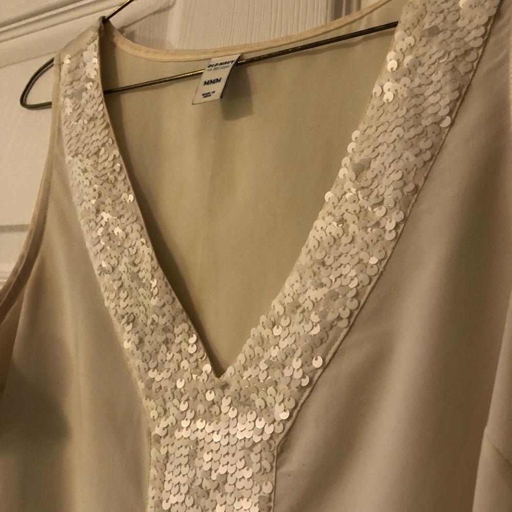 Sleeveless Sequin shirt